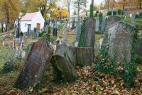 Boskovice - židovský hřbitov - márnice -  podzim 2016