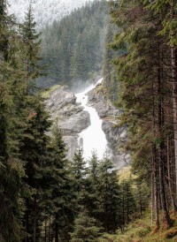 Krimmelské vodopády - prší  -  Rakousko   - konec  května 2013