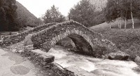 Llorts  - románský most