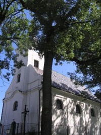 Kostel: Barokní kostel sv. Filipa a Jakuba