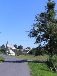 Nové Lublice: Pohled na část obce, směrem od Kružberka