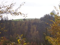 Pohled na kopec: Pohled na kopec v pozadí