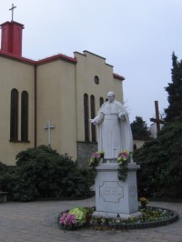 Socha papeže Jana Pavla II. v městečku Czechowice-Dziedice