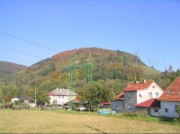 Bačův kopec ze silnice před Kozlovicemi