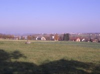 výhled od zastávky na Olešnou, v pozadí Frýdek-Místek