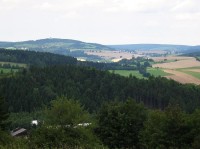 Koníkovské vrchy: Pohled z Kamenice (780 m.n.m), v pozadí Buchtův kopec...