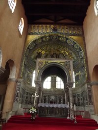 Vnitřek baziliky