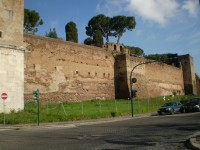 Řím - Aurelianovy hradby a Porta San Sebastiano