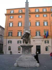 Řím - Sloní obelisk