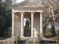 Ionský chrám zasvěcený bohu lékařství Aesculapovi