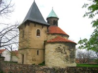 Kostel Narození Panny Marie: Románská rotunda s pozdějšími přístavbami