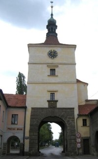 Pražská brána: Pohled ze starého města