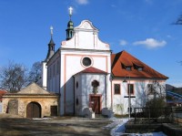 Zámecká kaple sv. Judy Tadeáše od západu: Zámek Dobřichovice