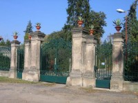 Zámek: Hlavní brána k zámku