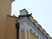 Detail chrliče na střeše zámku