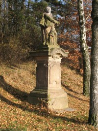 Kamenné Žehrovice, socha P. Marie Bolestné