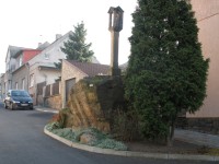 Kamenné Žehrovice, Sloup se sochou sv. Rocha