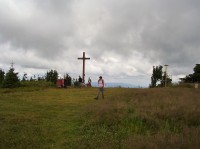 Veľká Rača - vrchol hory z vyhlídkové terasy (červen 2013)