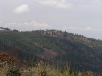 Magurka Wilkowicka - pohled na vrchol od jihovýchodu z Czupla (duben 2012)