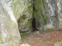 dolní vchod do jeskyně