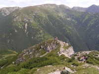 severovýchodní hřeben Sivého vrchu - klesání do sedla Pálenica (v pozadí Brestová a Salatín)