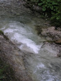 Juráňova dolina - obří hrnce v korytu potoka