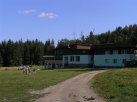 Geravy - Veľká poľana s hotelem (horní stanice lanovky)