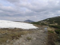 Kozí hřbety z vyhlídky Krakonoš - pohled k Sněžce (květen 2009)