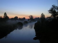 před východem slunce: z mostu přes Odru