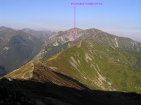 lokalizace vrcholu Prostredný Goričkový vrch (pohled od Kasprovho vrchu)