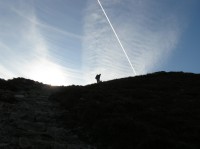 Krajná kopa - stoupání k vrcholu ve vycházejícím slunci (září 2009)
