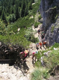 Malý Rozsutec - výstup žlebem na vrcholovou plošinuv (srpen 2011) 