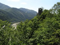 Starý hrad - pohled z Hradného hrebeňa (červenec 2006)