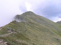 Kotliska - pohled na vrchol od západu, ze sedla za Chabencom (červen 2011)