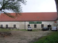 Jevišoice - Starý zámek (restaurace v předhradí)