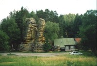 Jetřichovice - před vstupem do skal