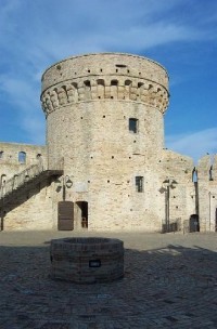 Obranná věž městské pevnosti