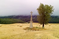 Kříž na Komárovském kopci
