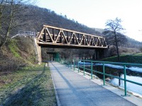 Železniční most přes Svratku