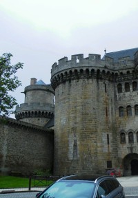 Alencon, hrad-zámek