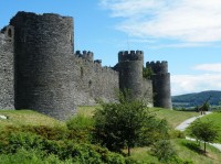 Wales, Conwy, mohutné městské hradby