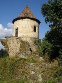 Romantická věžička zámku nad Lužnicí