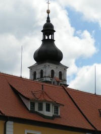 Typická věžicka v Nových Hradech