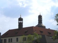 Dolní Břežany, věžičky zámku