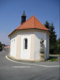 Příchovice, kaple sv. Jana Nepomuckého (1883), z východu