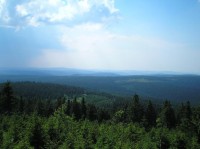 panorama: hřebeny Krušných hor severozápadním směrem