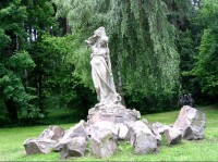 Park Javorka -socha Šárky