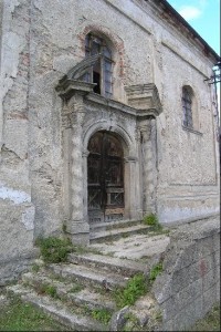 Stráž - detail portálu kostela sv. Jana Křtitele