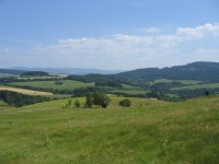 Vlčkovice. Pohled z Kostelního vrchu jihozápadně na Vitanov.