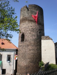 Hradní věž s přilehlým palácem